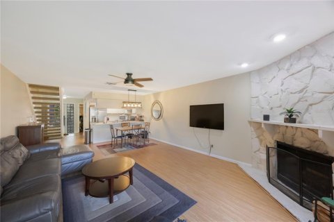 Townhouse in Palm Harbor, Florida 2 bedrooms, 106.84 sq.m. № 1679063 - photo 15