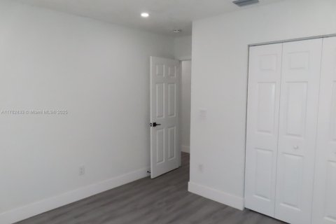 House in Homestead, Florida 3 bedrooms, 109.25 sq.m. № 1860611 - photo 23