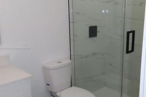 House in Homestead, Florida 3 bedrooms, 109.25 sq.m. № 1860611 - photo 25