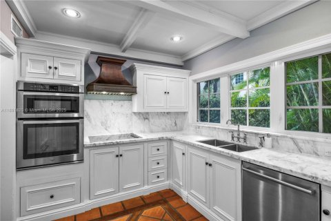House in Coral Gables, Florida 4 bedrooms, 199.65 sq.m. № 1948043 - photo 7