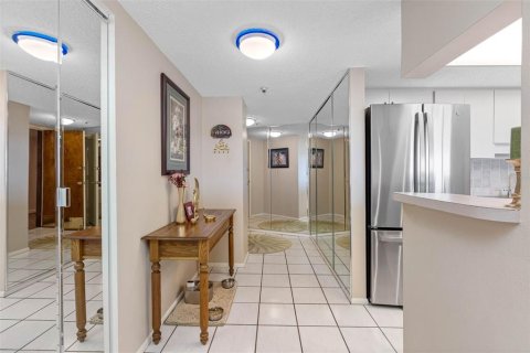Condominio en venta en Saint Petersburg, Florida, 3 dormitorios, 135.17 m2 № 2095908 - foto 9