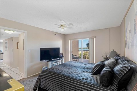 Condominio en venta en Saint Petersburg, Florida, 3 dormitorios, 135.17 m2 № 2095908 - foto 30