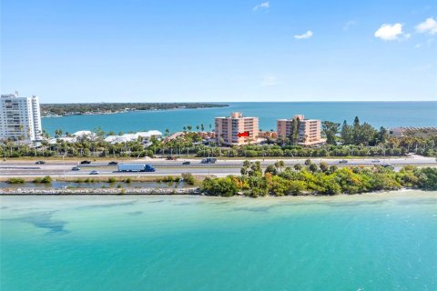 Condominio en venta en Saint Petersburg, Florida, 3 dormitorios, 135.17 m2 № 2095908 - foto 3