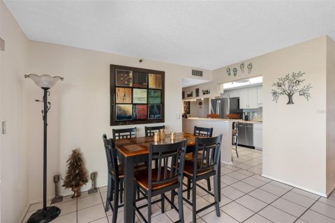 Condominio en venta en Saint Petersburg, Florida, 3 dormitorios, 135.17 m2 № 2095908 - foto 15