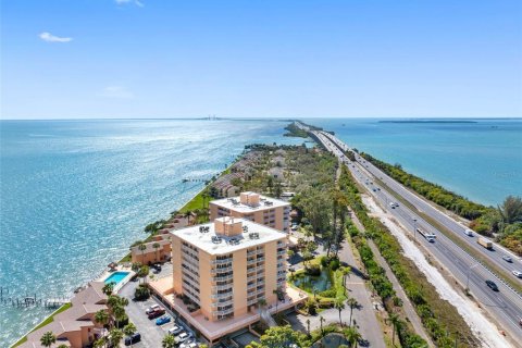 Condominio en Saint Petersburg, Florida, 3 dormitorios  № 2095908