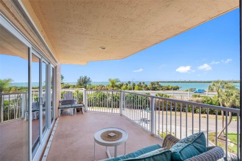 Condominio en venta en Saint Petersburg, Florida, 3 dormitorios, 135.17 m2 № 2095908 - foto 7