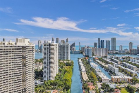 Купить кондоминиум в Авентура, Флорида 2 спальни, 144.93м2, № 2024626 - фото 2