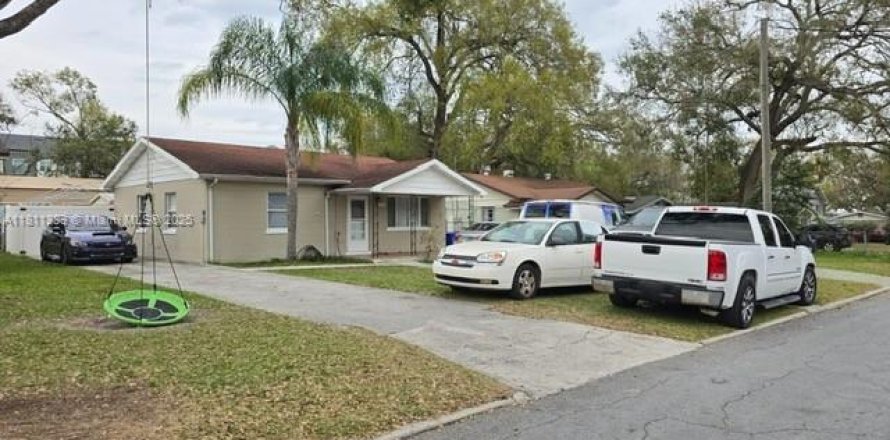 House in Lakeland, Florida 2 bedrooms № 1756504
