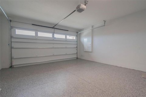 Снять в аренду таунхаус в Нью-Смирна-Бич, Флорида 9 комнат, 196.49м2, № 1883040 - фото 7