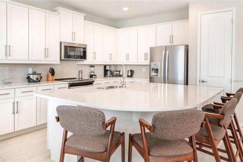 House in Kissimmee, Florida 5 bedrooms, 273.6 sq.m. № 1662471 - photo 8