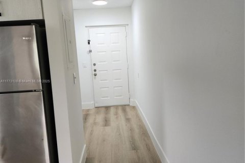 Copropriété à vendre à Doral, Floride: 2 chambres, 111.2 m2 № 1923057 - photo 2