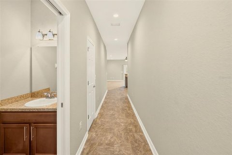 Touwnhouse à vendre à Sarasota, Floride: 3 chambres, 163.32 m2 № 2374106 - photo 4