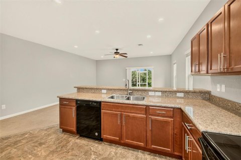 Touwnhouse à vendre à Sarasota, Floride: 3 chambres, 163.32 m2 № 2374106 - photo 9