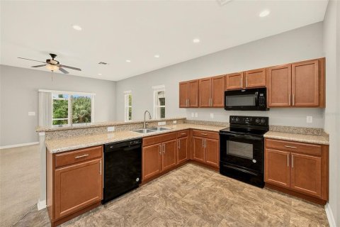 Touwnhouse à vendre à Sarasota, Floride: 3 chambres, 163.32 m2 № 2374106 - photo 6