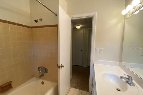Villa ou maison à louer à Sanford, Floride: 3 chambres, 101.26 m2 № 2414026 - photo 10