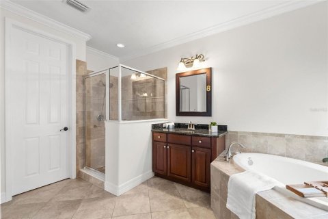 Villa ou maison à vendre à Tampa, Floride: 4 chambres, 294.96 m2 № 2408066 - photo 28