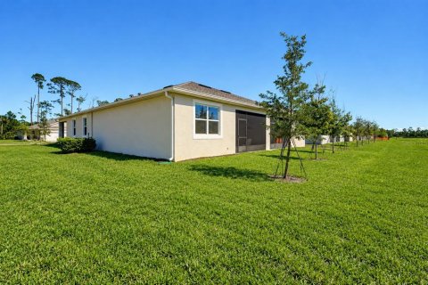 House in Ormond Beach, Florida 2 bedrooms, 151.06 sq.m. № 2420625 - photo 3