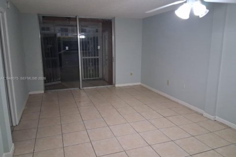 Copropriété à vendre à Miami, Floride: 2 chambres, 74.32 m2 № 2089047 - photo 8