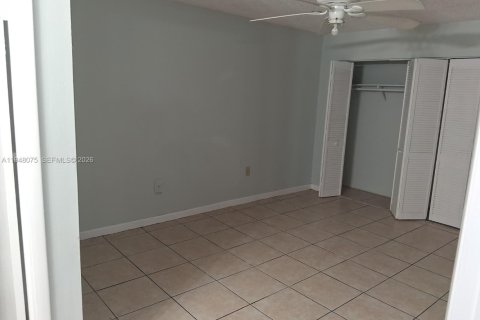 Copropriété à vendre à Miami, Floride: 2 chambres, 74.32 m2 № 2089047 - photo 6