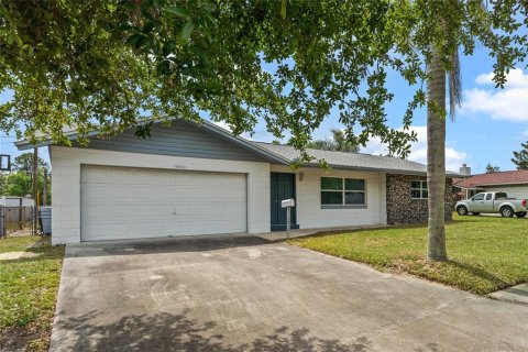 House in Orlando, Florida 5 bedrooms, 223.99 sq.m. № 1592870 - photo 3