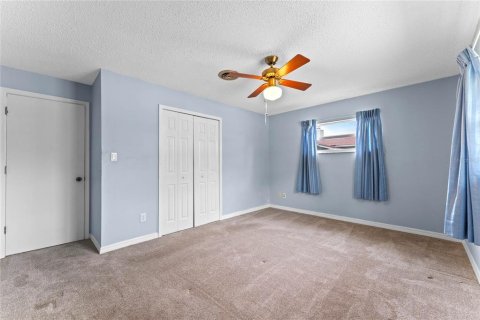 House in Orlando, Florida 5 bedrooms, 223.99 sq.m. № 1592870 - photo 15
