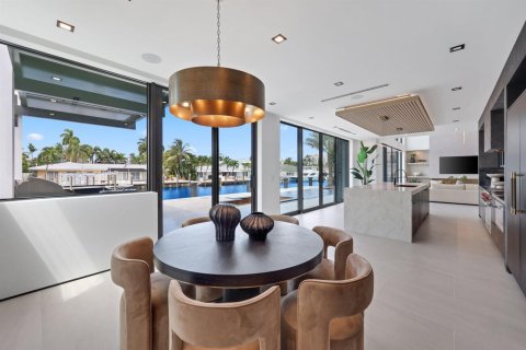 Casa en venta en Fort Lauderdale, Florida, 5 dormitorios, 533.26 m2 № 2342781 - foto 30