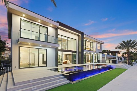 Casa en venta en Fort Lauderdale, Florida, 5 dormitorios, 533.26 m2 № 2342781 - foto 3
