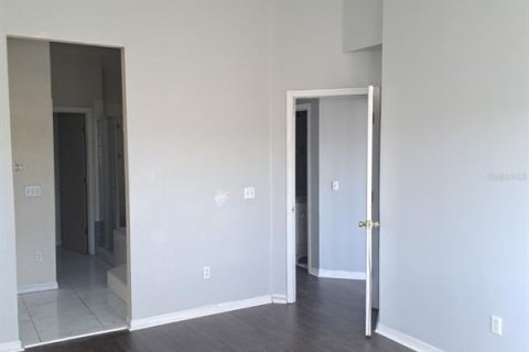 Townhouse in Davenport, Florida 3 bedrooms, 162.39 sq.m. № 1895202 - photo 4