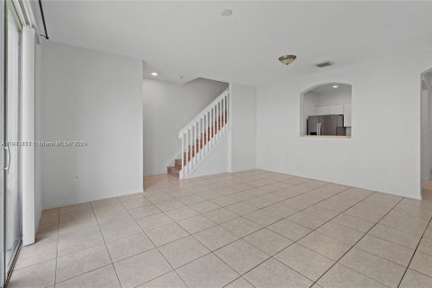 Touwnhouse à louer à Homestead, Floride: 4 chambres, 143.44 m2 № 2013942 - photo 14