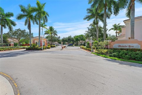 Touwnhouse à louer à Homestead, Floride: 4 chambres, 143.44 m2 № 2013942 - photo 5