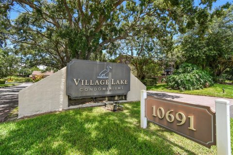 Condominio en venta en Saint Petersburg, Florida, 2 dormitorios, 90.58 m2 № 1562164 - foto 2