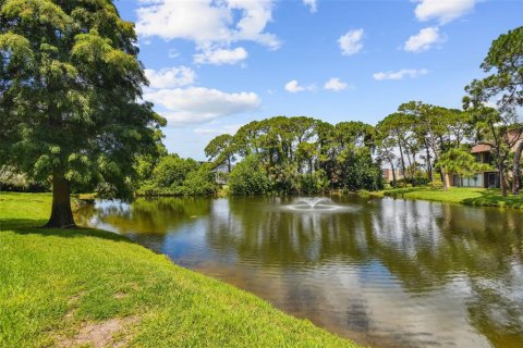 Condominio en venta en Saint Petersburg, Florida, 2 dormitorios, 90.58 m2 № 1562164 - foto 11
