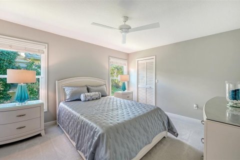 House in Sarasota, Florida 3 bedrooms, 255.95 sq.m. № 2396311 - photo 28