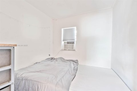 Propiedad comercial en venta en Miami, Florida, 263.56 m2 № 2054825 - foto 6