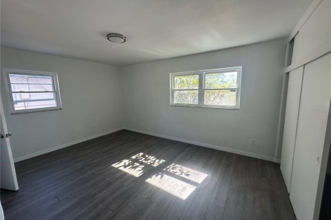 Villa ou maison à vendre à Tampa, Floride: 5 chambres, 171.31 m2 № 1521080 - photo 20