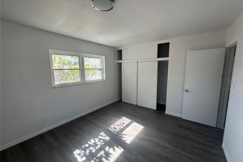 Villa ou maison à vendre à Tampa, Floride: 5 chambres, 171.31 m2 № 1521080 - photo 23