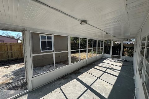 Villa ou maison à vendre à Tampa, Floride: 5 chambres, 171.31 m2 № 1521080 - photo 25
