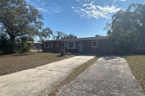 Villa ou maison à vendre à Tampa, Floride: 5 chambres, 171.31 m2 № 1521080 - photo 2