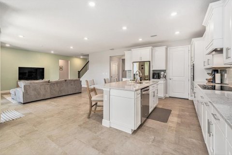 House in Lutz, Florida 4 bedrooms, 304.25 sq.m. № 1545829 - photo 9
