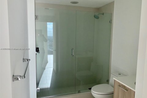 Купить кондоминиум в Майами, Флорида 2 спальни, 87.7м2, № 1957982 - фото 8