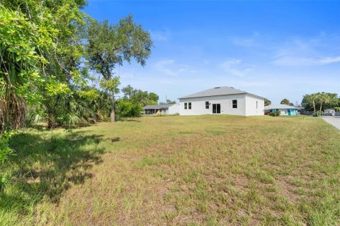 Villa ou maison à vendre à Port Charlotte, Floride: 4 chambres, 151.43 m2 № 2209368 - photo 19