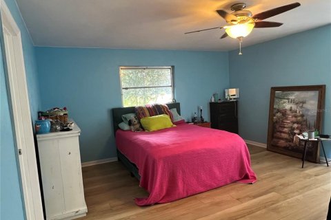 House in Newberry, Florida 3 bedrooms, 212.75 sq.m. № 1576152 - photo 13