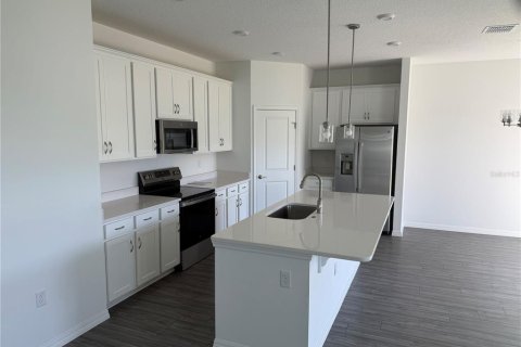 Villa ou maison à louer à Leesburg, Floride: 4 chambres, 170.85 m2 № 1886232 - photo 11