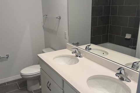 Villa ou maison à louer à Leesburg, Floride: 4 chambres, 170.85 m2 № 1886232 - photo 5