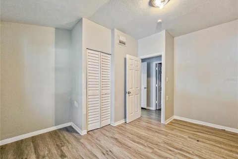 Villa ou maison à louer à Holiday, Floride: 3 chambres, 132.66 m2 № 2388717 - photo 11