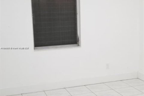 Condominio en alquiler en Palmetto Bay, Florida, 1 dormitorio, 52.03 m2 № 2079052 - foto 9