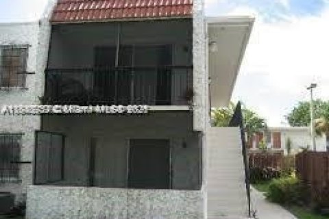 Condominio en alquiler en Palmetto Bay, Florida, 1 dormitorio, 52.03 m2 № 2079052 - foto 2