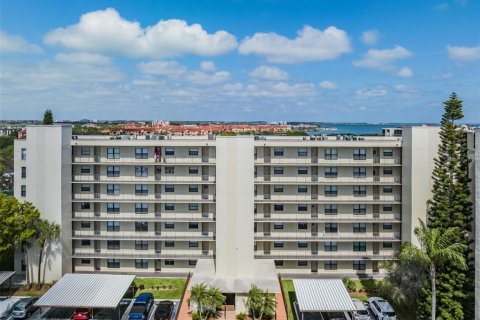 Condominio en venta en Clearwater, Florida, 2 dormitorios, 89.19 m2 № 1843685 - foto 2