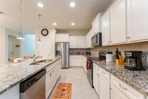Villa ou maison à vendre à Kissimmee, Floride: 8 chambres, 375.42 m2 № 293362 - photo 8