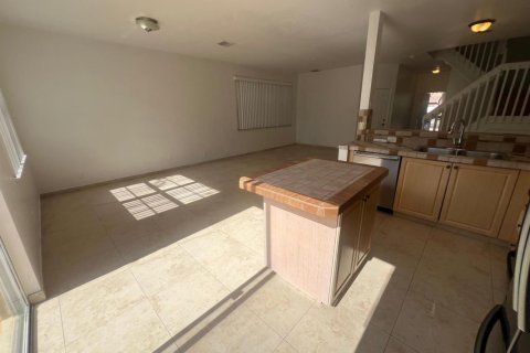 Adosado en alquiler en Sunrise, Florida, 4 dormitorios, 171.68 m2 № 2192167 - foto 23